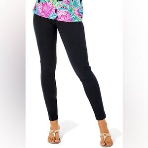Lilly Pulitzer Black MIA Legging Size Small